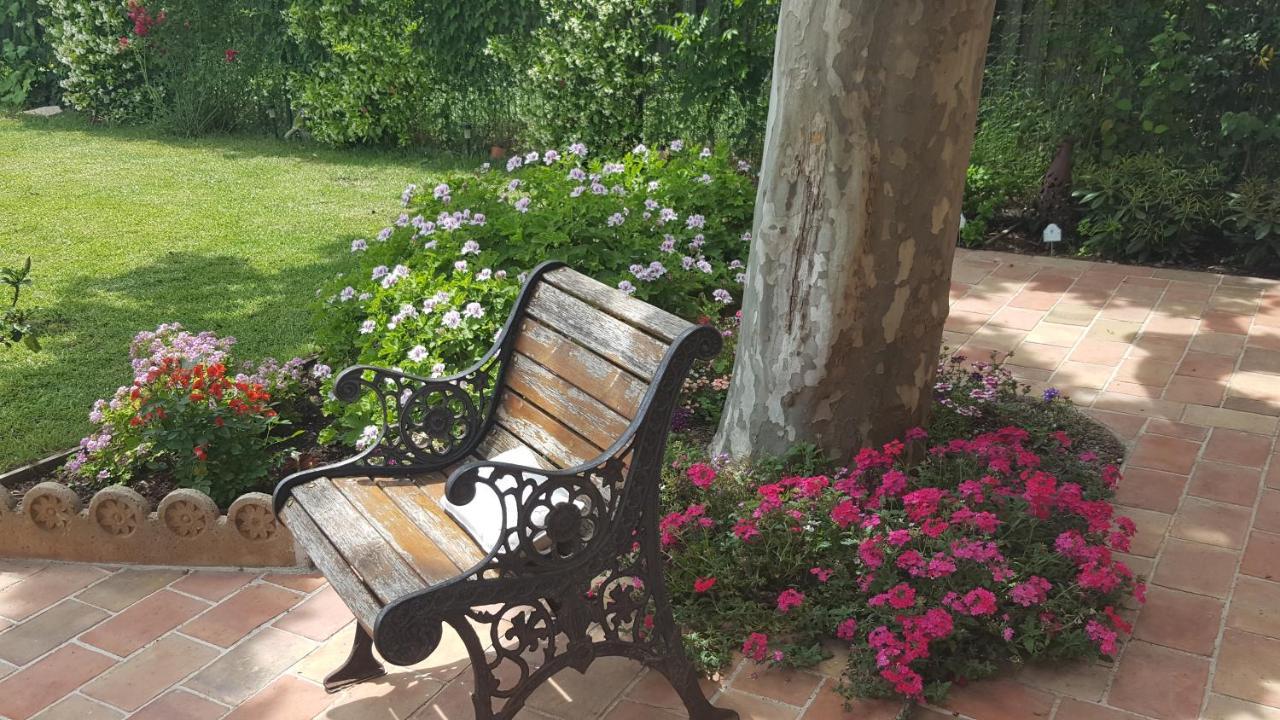 Chambre d'hôtes l'ipomée Gémenos Esterno foto